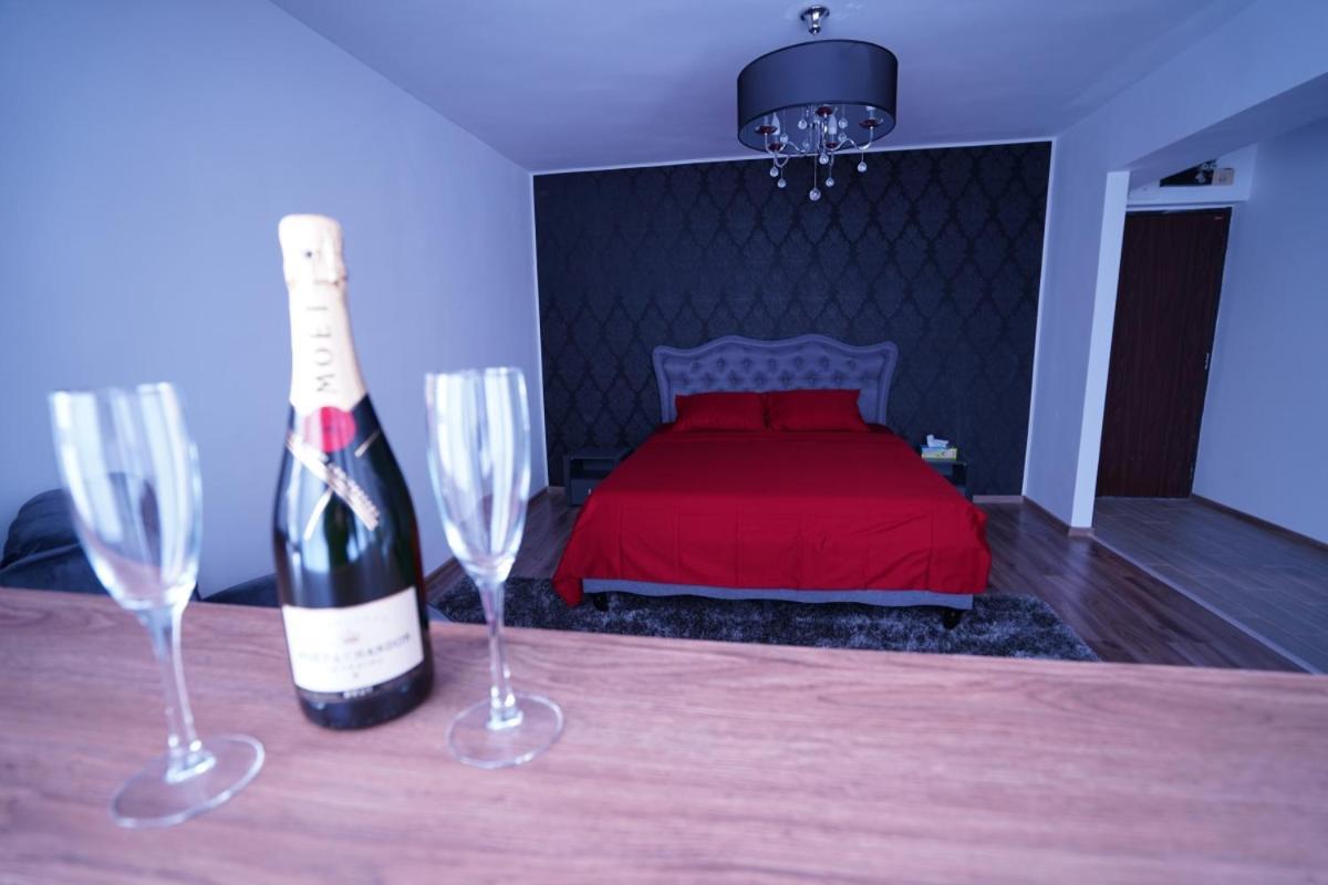 Luxury 1Br Studio Near Hanul Drumetului Bucarest Exterior foto